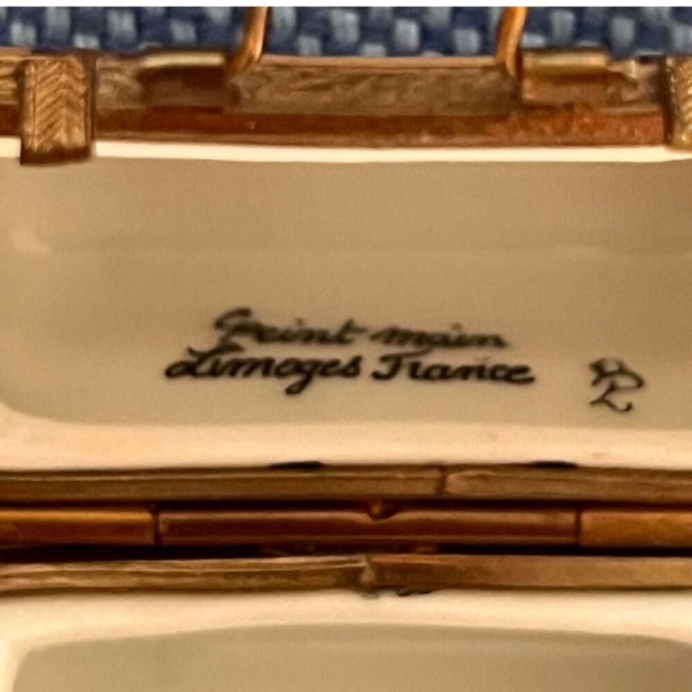 Vintage Limoges Vintage Paris Suitcase - Rare Find. - Picture 6 of 6